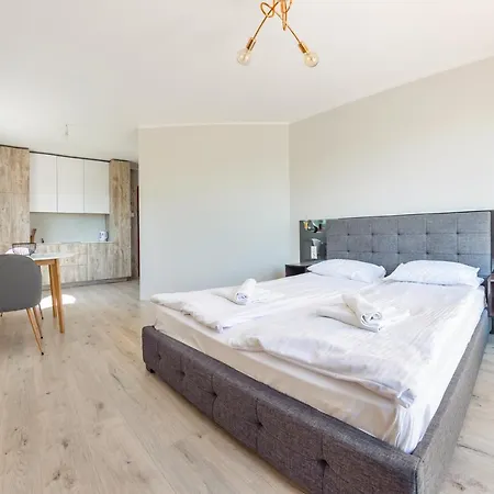 Apartamenty Sun & Snow W Ves Przy Plazy - Plac Zabaw Apartment *