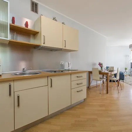 Apartamenty Sun & Snow W Ves Przy Plazy - Plac Zabaw Apartment *