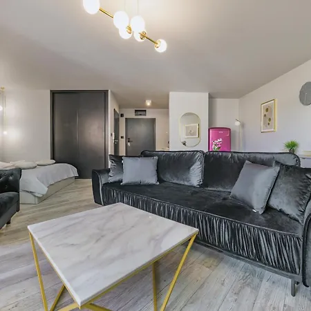 Apartamenty Sun & Snow W Ves Przy Plazy - Plac Zabaw