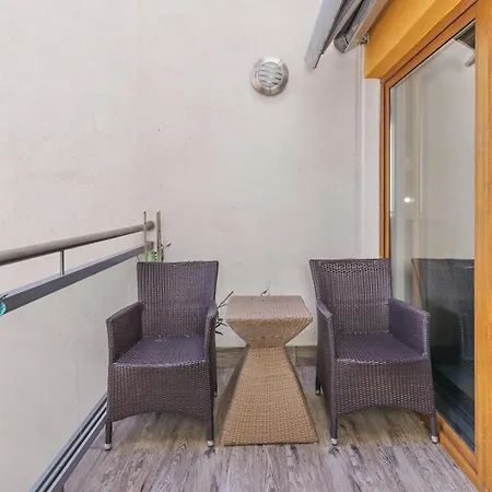 Apartamenty Sun & Snow W Ves Przy Plazy - Plac Zabaw Apartment